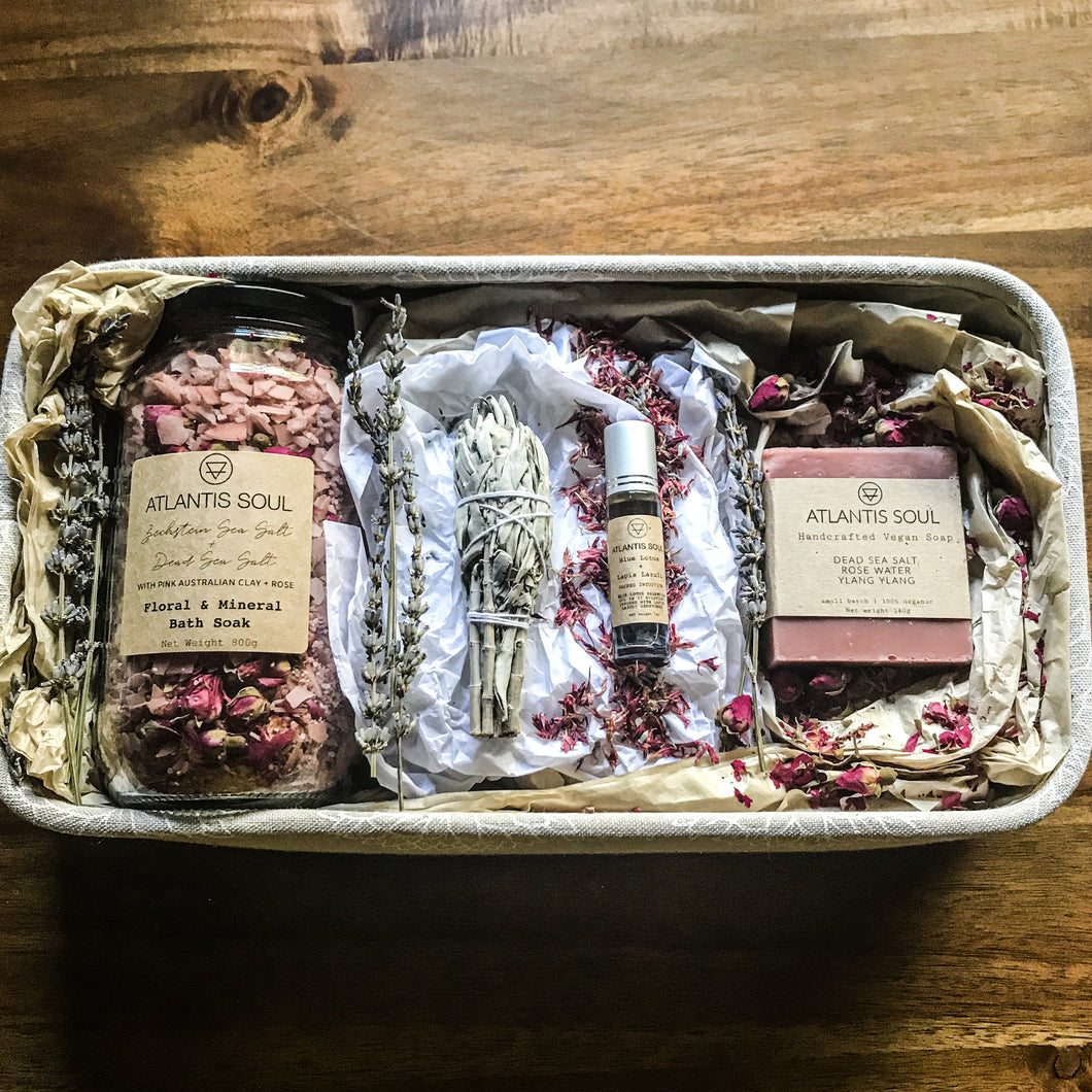 Universal Woman Gift Box